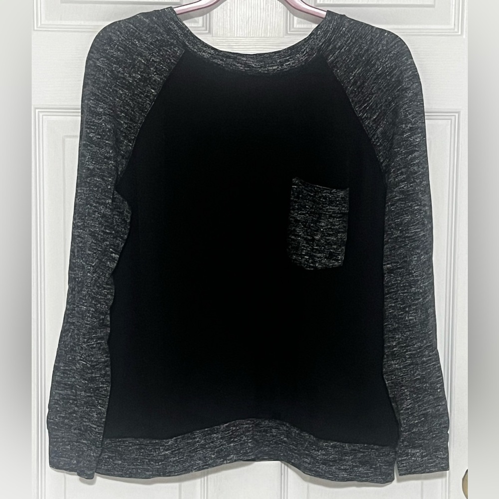 Lou & Grey Women’s Size L Pullover Shirt Black & Gray